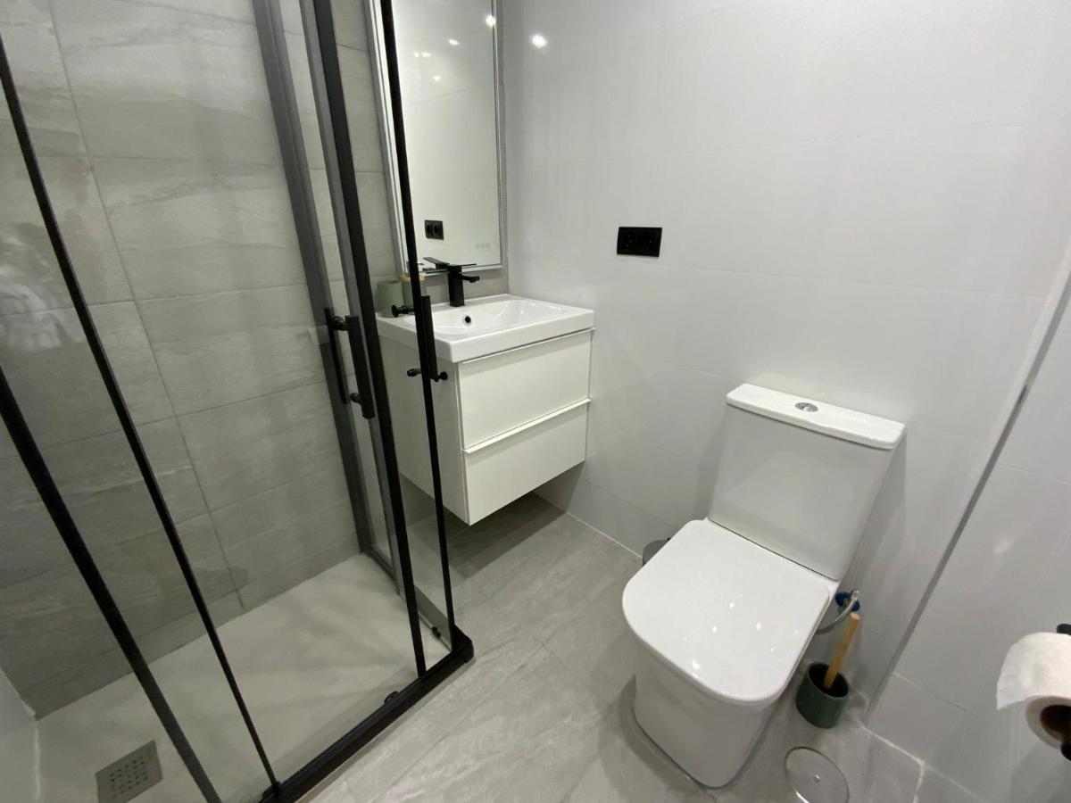 Relaxing Vacation Home @ The Heart Of มาลากา ภายนอก รูปภาพ